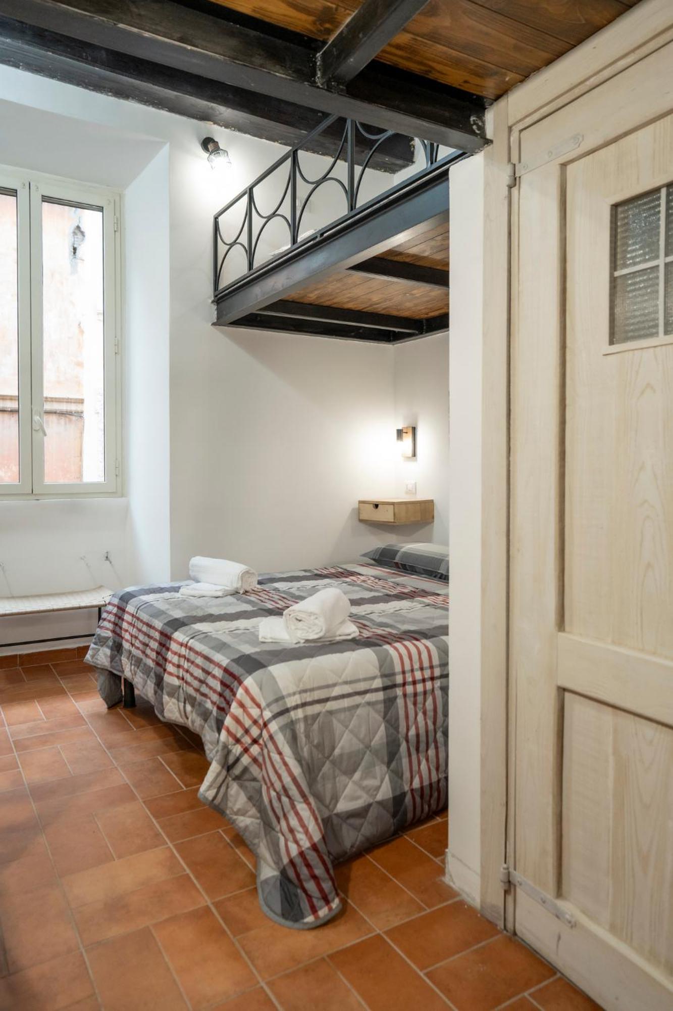 Home Domus Capocci - Rione Monti روما المظهر الخارجي الصورة