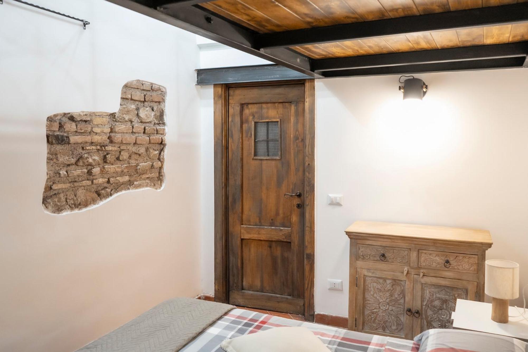 Home Domus Capocci - Rione Monti روما المظهر الخارجي الصورة