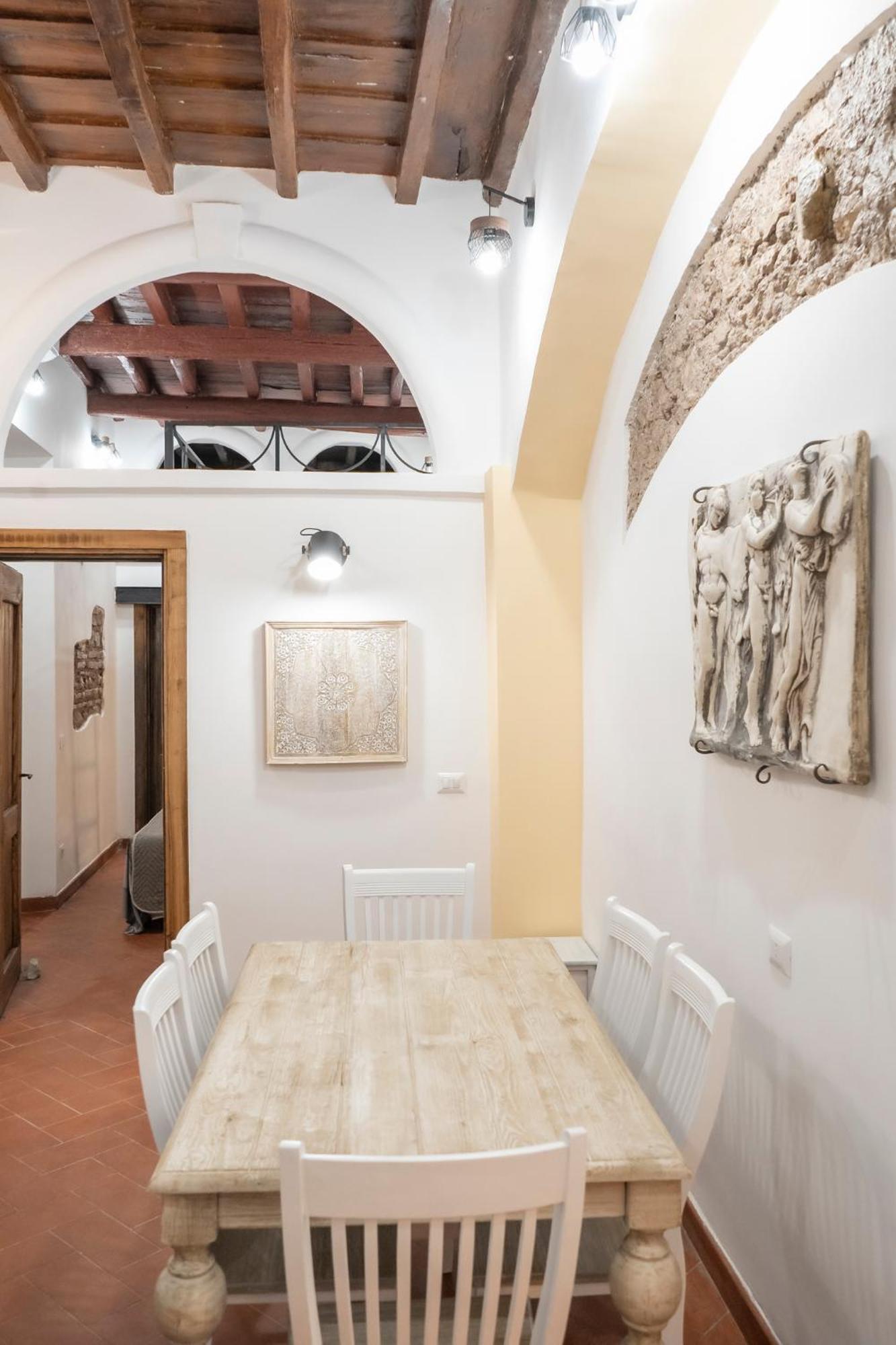 Home Domus Capocci - Rione Monti روما الغرفة الصورة